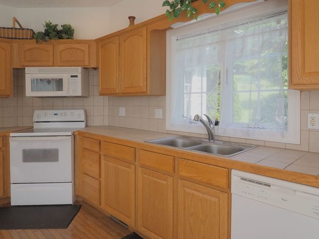 19 Lone Oak Ct, House other with 4 bedrooms, 4 bathrooms and 2 parking in Laurel Fork VA | Image 24