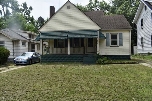353 Hilton Ave, Youngstown, OH, 44507-1916 | Card Image