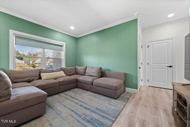 12119 Lasalle Ct, House other with 5 bedrooms, 4 bathrooms and null parking in Glade Spring VA | Image 5