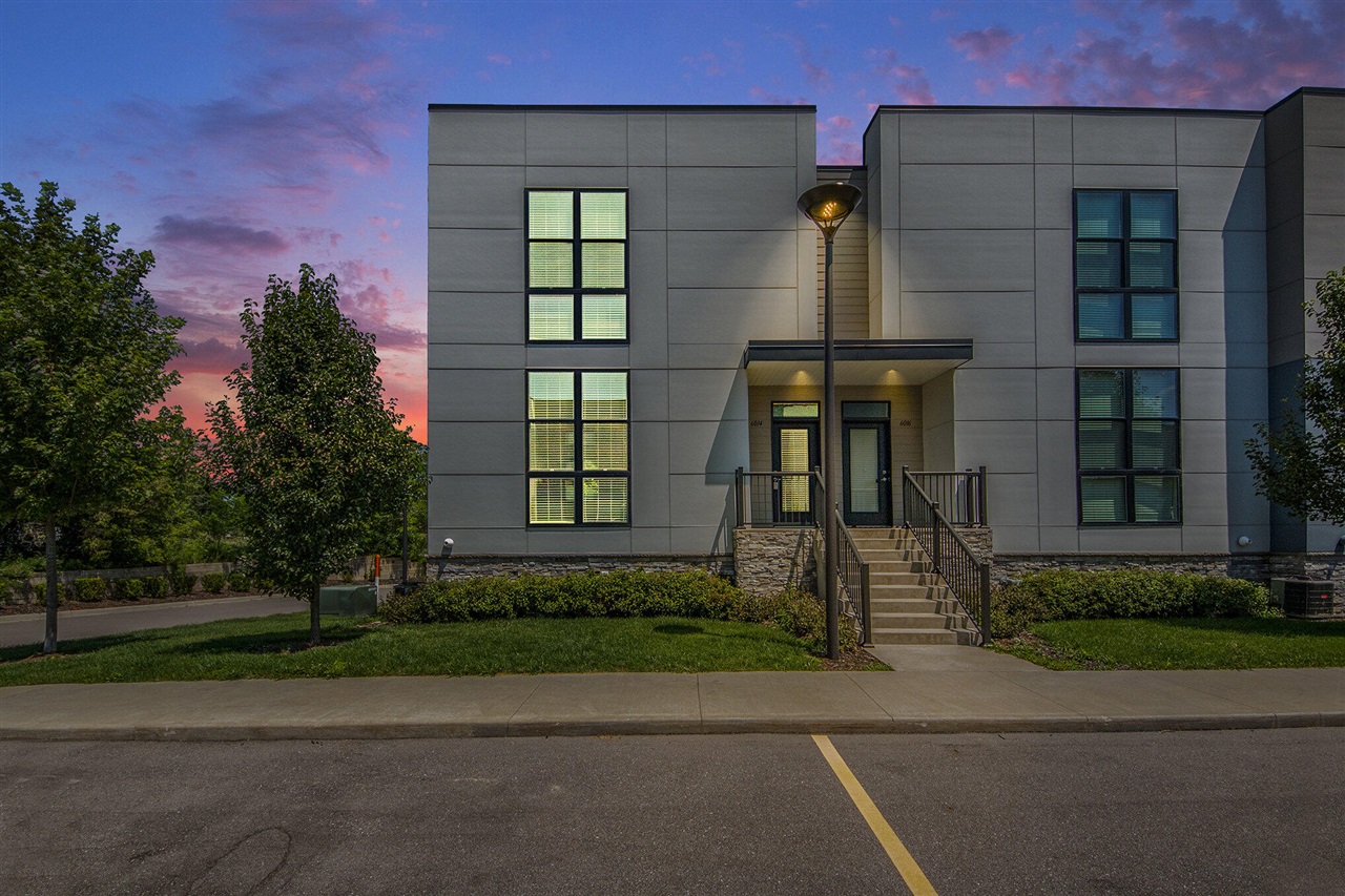 Port View Dr, Grand Rapids, MI 49512