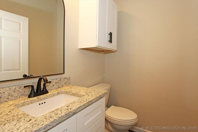 399344 1425 Dr, House other with 4 bedrooms, 3 bathrooms and null parking in Dewey OK | Image 31