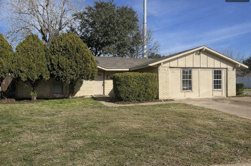 4910 Frontier Rd, Garland, TX, 75043-3505 | Card Image