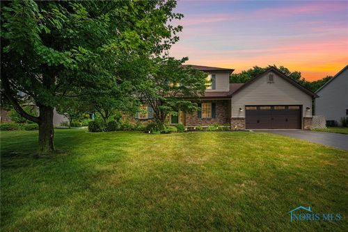 7033 Whiddenmill Dr, Whitehouse, OH, 43571-9198 | Card Image