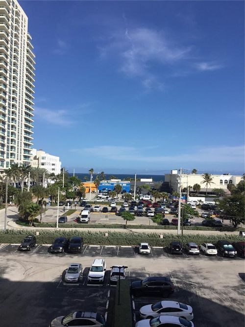 apt-512-200 S Birch Rd, Fort Lauderdale, FL, 33316-1535 | Card Image