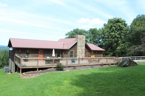 6502 Pleasant Ridge Rd, Sparta, TN, 38583-7418 | Card Image