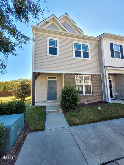 8951 Commons Townes Dr, Raleigh, NC, 27616-8084 | Card Image