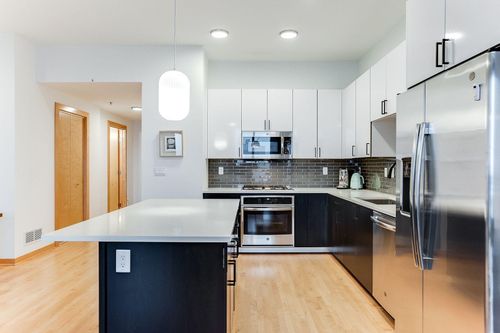 unit-831-1240 S 2nd St, Minneapolis, MN, 55415-2627 | Card Image