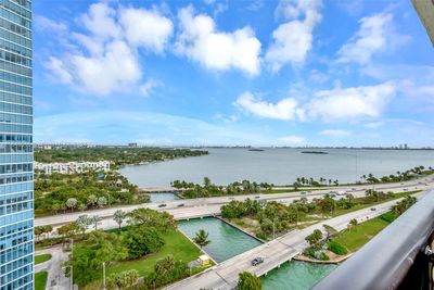 1910 - 600 Ne 36th St, Condo with 2 bedrooms, 1 bathrooms and null parking in Miami FL | Image 3