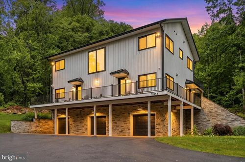 13543 Hanging Rock Ln, LOVETTSVILLE, VA, 20180-2825 | Card Image