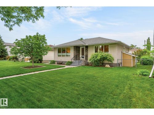 9436 77 St Nw, Edmonton, AB, T6C2M6 | Card Image