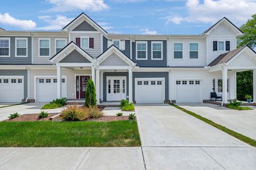 7036 Gracious Dr, Franklin, TN, 37064-4107 | Card Image