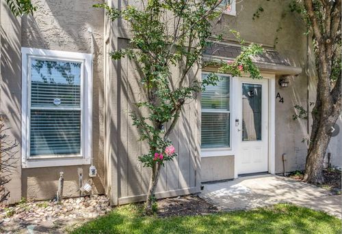 a4-13340 Kit Ln, Dallas, TX, 75240-5845 | Card Image