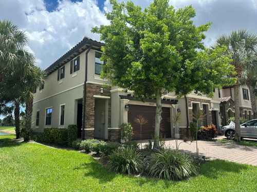 13007 Anthorne Ln, Boynton Beach, FL, 33436-2202 | Card Image