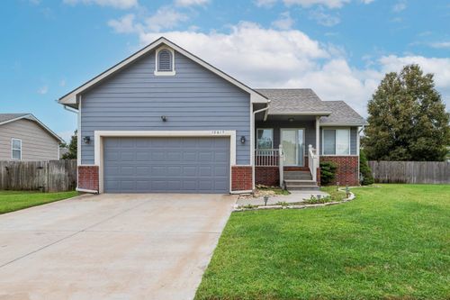 10615 W Yosemite St, Wichita, KS, 67215-3002 | Card Image
