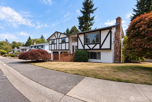 32434 49th Ave Sw, Federal Way, WA, 98023-1904 | Card Image