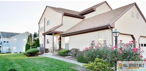 17d-17 Dorchester Dr, Monroe, NJ, 08831-4700 | Card Image