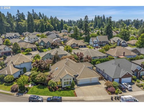 1947 Ne 21st Ave, Canby, OR, 97013-2533 | Card Image