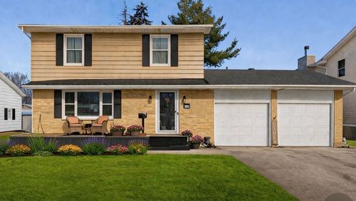 900 14th Pl, Camanche, IA, 52730-1206 | Card Image