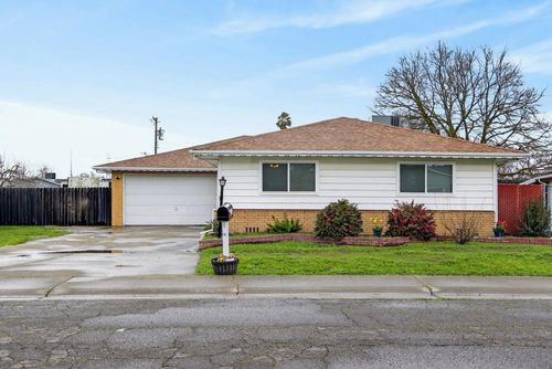 8405 Fernando Way, Elverta, CA, 95626-9542 | Card Image