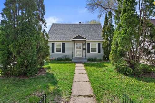 5721 N 56th St, Milwaukee, WI, 53218-2414 | Card Image