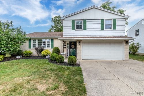 158 Old Farm Cir, Williamsville, NY, 14221-1533 | Card Image
