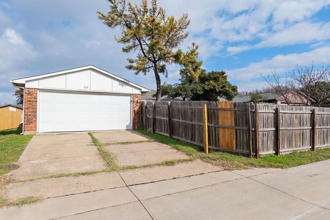 View of garage | Image 20