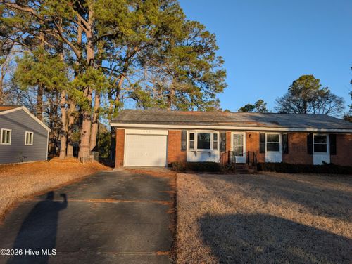204 Shamrock Dr, Jacksonville, NC, 28540-4025 | Card Image