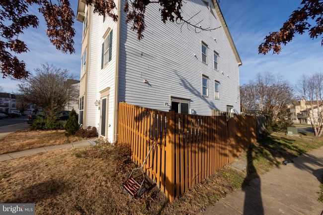 7685 Duneiden Ln, Townhouse with 3 bedrooms, 3 bathrooms and null parking in MANASSAS VA | Image 27