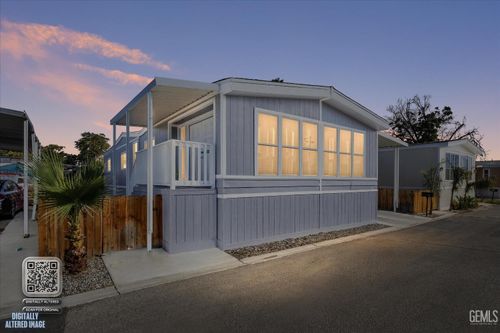 63 Cinnamon Ln, Bakersfield, CA, 93308-4631 | Card Image
