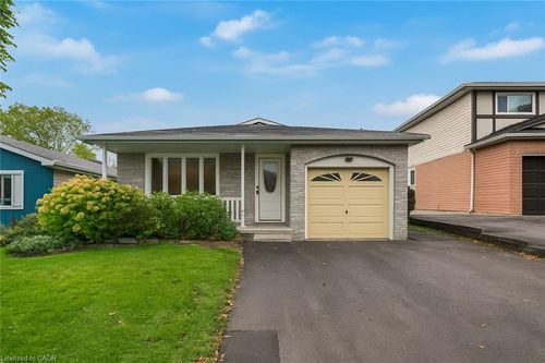 88 Glen Lake Cres, Kitchener, ON, N2N1C5 | Card Image