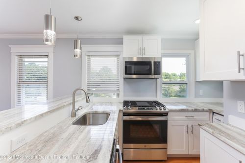 unit-2-89 Locust Ave, West Long Branch, NJ, 07764-1657 | Card Image
