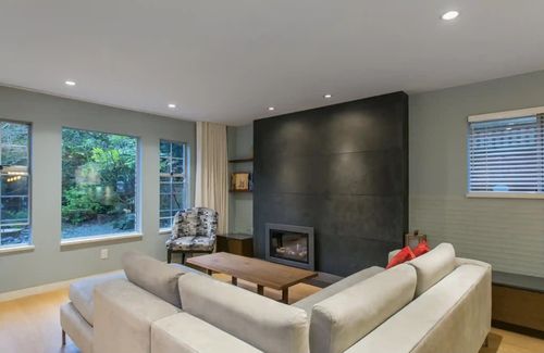 ground-floor-453X 16th Ave W, Vancouver, BC, V6R3E8 | Card Image