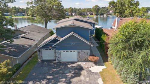 1747 Shankin Dr, Wolverine Lake, MI, 48390-2446 | Card Image