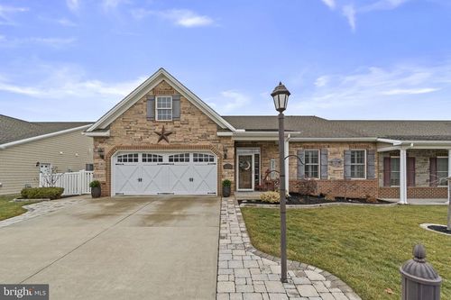 7 Stoners Cir, LITTLESTOWN, PA, 17340-1167 | Card Image