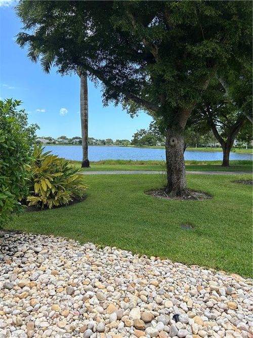 7511-3062 Kings Lake Blvd, NAPLES, FL, 34112-3617 | Card Image