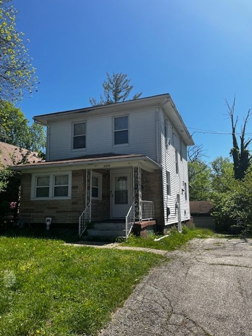 2218 Rugby Rd, Dayton, OH, 45406-3031 | Card Image