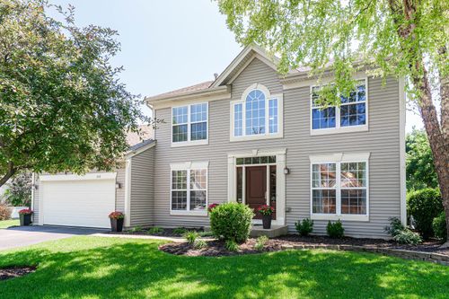 428 Oak Grove Cir, Wauconda, IL, 60084-3902 | Card Image