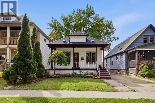 1541 Lincoln Rd, Windsor, ON, N8Y2J3 | Card Image