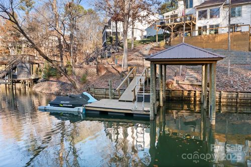 9044 Spanish Wells Ct, Tega Cay, SC, 29708-9392 | Card Image