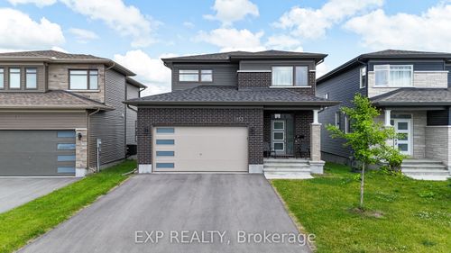 1153 Diamond St, Rockland, ON, K4K0L9 | Card Image