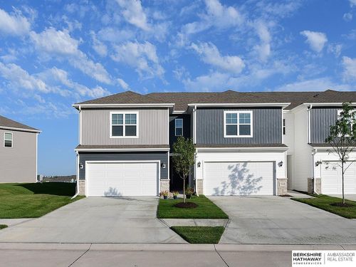 7512 S 204 Avenue, Gretna, NE, 68028 | Card Image