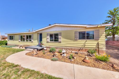 1281 Holyoak Ln, Moab, UT, 84532-3115 | Card Image