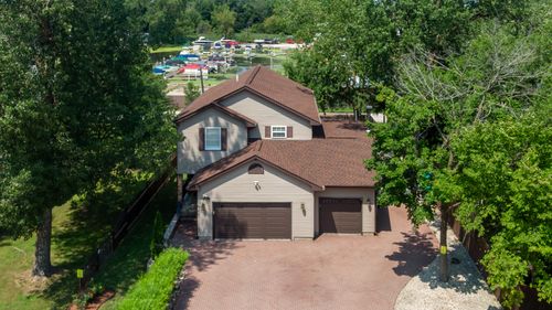 10 Matts Rd, Fox Lake, IL, 60020-1734 | Card Image