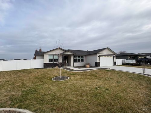 2184 Austin Way, Fruitland, ID, 83619-1079 | Card Image