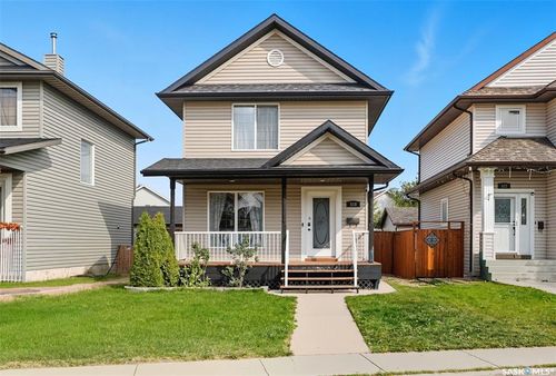 518 Denham Way, Saskatoon, SK, S7R1E7 | Card Image