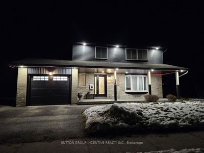 84 Daphne Cres, House other with 4 bedrooms, 2 bathrooms and 4 parking in Barrie ON | Image 2