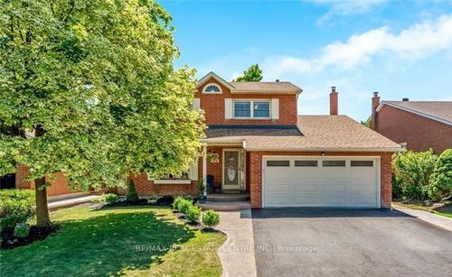 874 Childs Dr, Milton, ON, L9T4J6 | Card Image