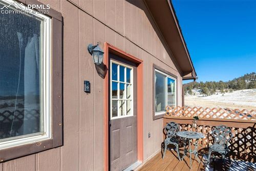 11 Valley Cir, Guffey, CO, 80820-9652 | Card Image