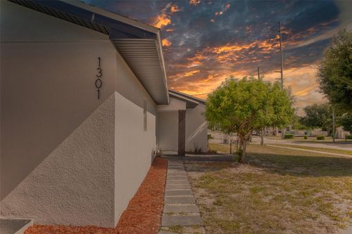 1301 Woodbine St, CLEARWATER, FL, 33755-2747 | Card Image