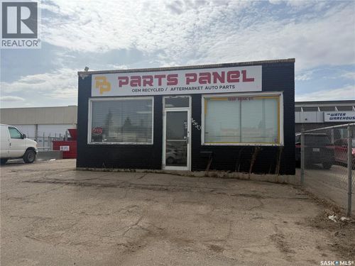 1550 Park St, Regina, SK, S4N2G1 | Card Image